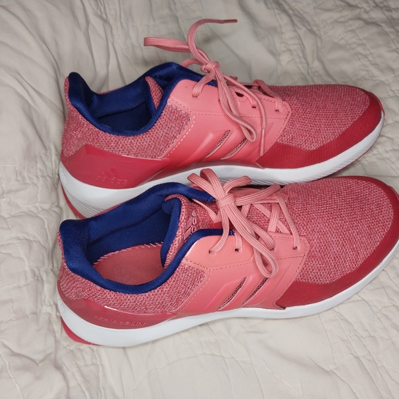 Adidas Pink Sneakers with Textured Fabric rapidRun cloud foam. Size 5 - Picture 6 of 11